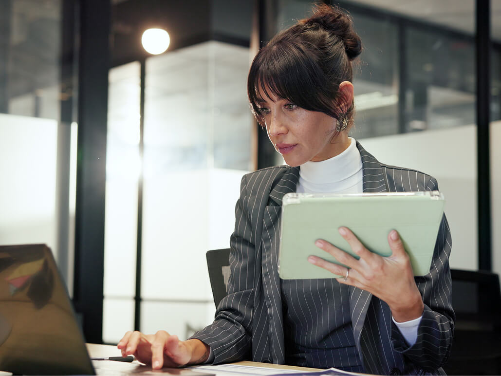 Accountancy: 10 advantages and disadvantages - INSEEC